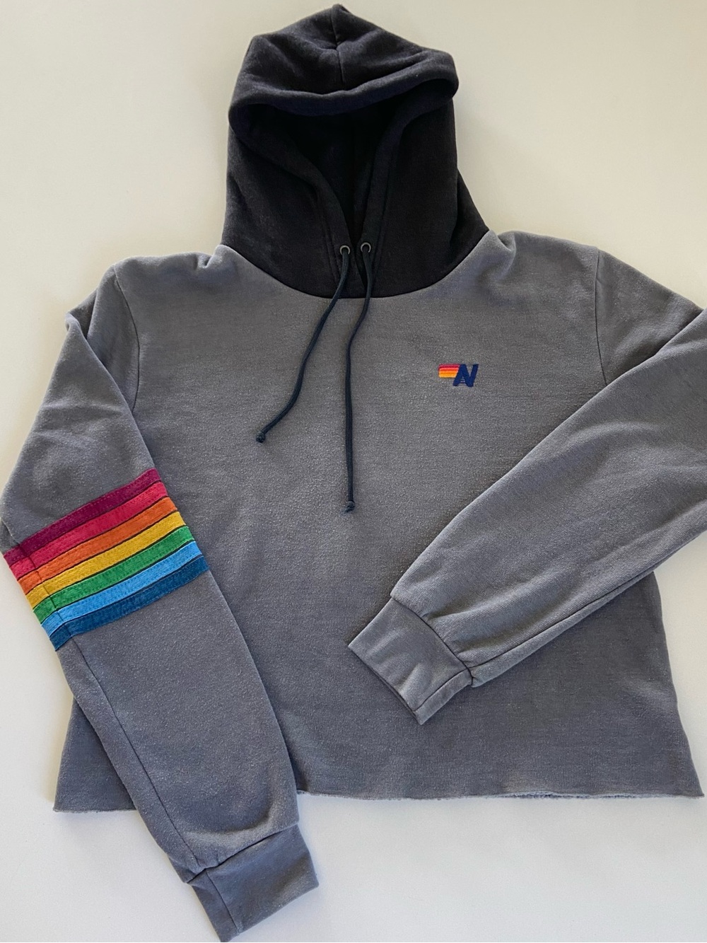 AVIATOR NATION Gray & Black Crop Hoodie w/ 7-Stripe in Rainbow 🌈 Size Large